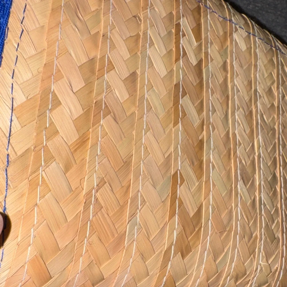Handcrafted El Salvador Woven Wallet Clutch | Multicolor Boho Organizer - Picture 7 of 7